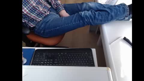 Snapshot of dutchpornking2 chatting on March 4, 2025, 11:51 am dutchpornking2 online show from March 4, 2025, 11:51 am