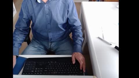 Snapshot of dutchpornking2 chatting on September 17, 2025, 8:49 am dutchpornking2 online show from September 17, 2025, 8:49 am