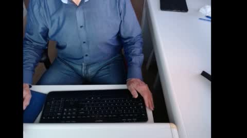 Snapshot of dutchpornking2 chatting on October 20, 2025, 6:47 am dutchpornking2 online show from October 20, 2025, 6:47 am