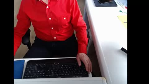 Snapshot of dutchpornking2 chatting on May 15, 2026, 6:42 am dutchpornking2 online show from May 15, 2026, 6:42 am