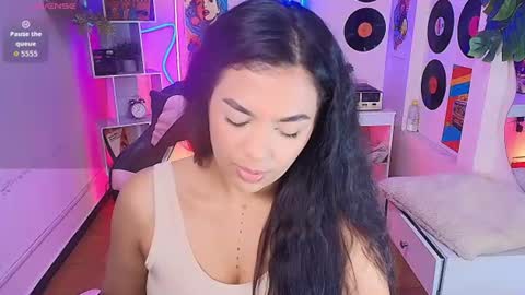 duulce_mia online show from June 19, 2026, 11:14 am