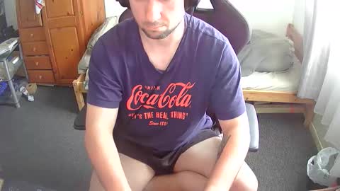 Snapshot of duza_pala_kam9 chatting on June 8, 2026, 1:44 pm duza_pala_kam9 online show from June 8, 2026, 1:44 pm