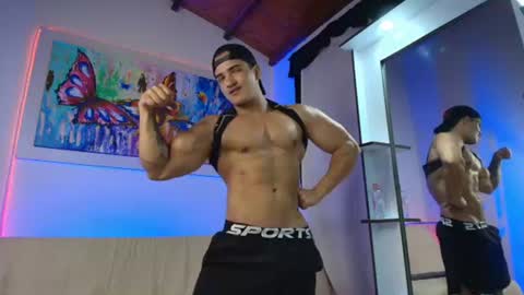 dwayne_esteven10 online show from June 9, 2026, 11:16 pm