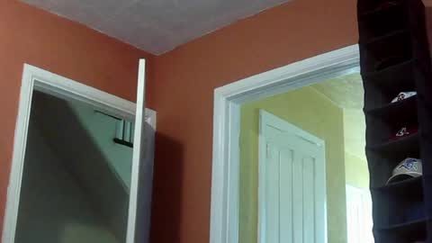 dweav240 online show from April 20, 2026, 9:16 pm