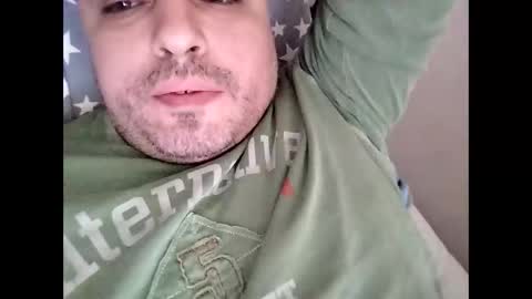 Snapshot of dwizziz chatting on October 2, 2025, 3:08 pm Ivan online show from October 2, 2025, 3:08 pm