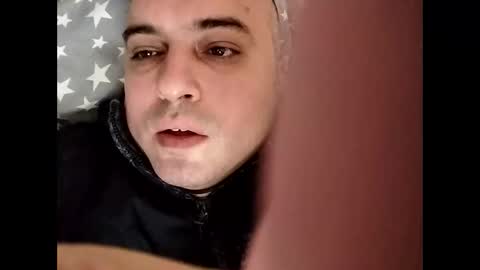 Snapshot of dwizziz chatting on November 19, 2025, 11:43 am Ivan online show from November 19, 2025, 11:43 am