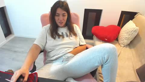 dayana online show from January 6, 2026, 5:33 am