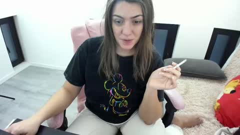 dayana online show from February 16, 2026, 5:14 am