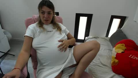 dayana online show from June 7, 2026, 4:05 am