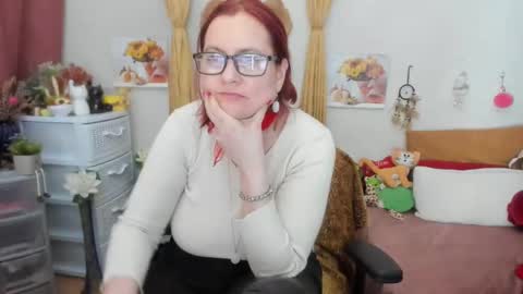 Snapshot of dyannelovee chatting on December 1, 2024, 11:14 pm Dyanne online show from December 1, 2024, 11:14 pm