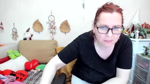 Snapshot of dyannelovee chatting on February 23, 2025, 9:26 pm Dyanne online show from February 23, 2025, 9:26 pm