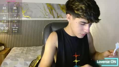 dyla_n18_ online show from November 8, 2025, 7:56 pm