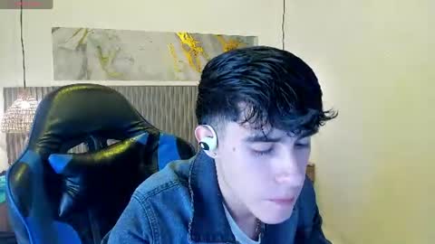 Snapshot of dyla_n18_ chatting on July 28, 2026, 7:39 pm dyla_n18_ online show from July 28, 2026, 7:39 pm