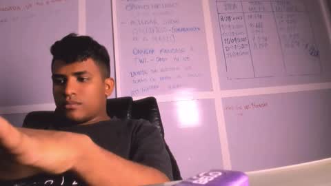 Snapshot of dylan_kisss chatting on December 4, 2025, 6:49 pm dylan_kisss online show from December 4, 2025, 6:49 pm