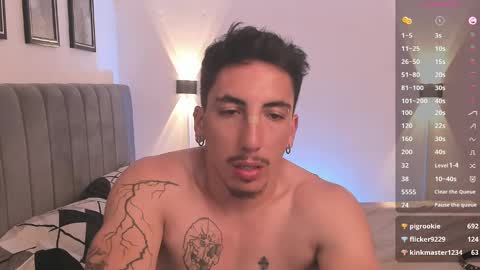 Snapshot of dylan_spencer chatting on December 13, 2024, 10:45 pm Bryan model independient online show from December 13, 2024, 10:45 pm