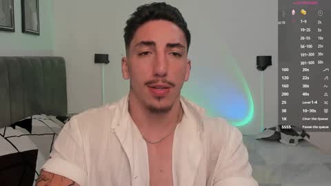 Snapshot of dylan_spencer chatting on January 25, 2025, 10:29 am Bryan model independient online show from January 25, 2025, 10:29 am