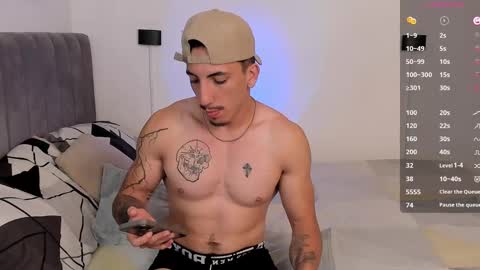 Snapshot of dylan_spencer chatting on February 23, 2025, 1:13 am Bryan model independient online show from February 23, 2025, 1:13 am