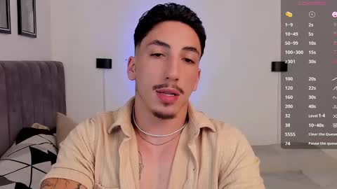 Snapshot of dylan_spencer chatting on February 23, 2025, 7:07 pm Bryan model independient online show from February 23, 2025, 7:07 pm