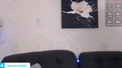 Snapshot of dylan_starxx chatting on December 18, 2024, 2:10 am Dylan online show from December 18, 2024, 2:10 am