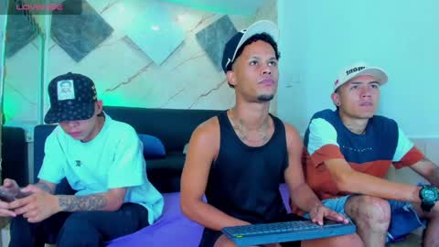 Dylan online show from April 25, 2026, 3:42 am