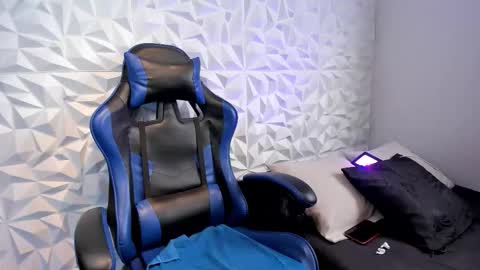 Snapshot of dylan_walton chatting on October 25, 2025, 2:24 pm Dylan online show from October 25, 2025, 2:24 pm