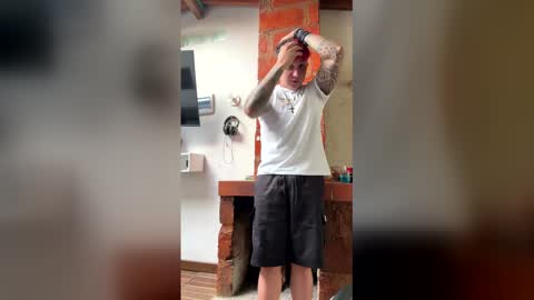 dylan_west21 online show from March 19, 2026, 8:35 pm