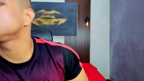 Snapshot of dylanguss chatting on September 13, 2025, 12:16 pm dylanguss online show from September 13, 2025, 12:16 pm