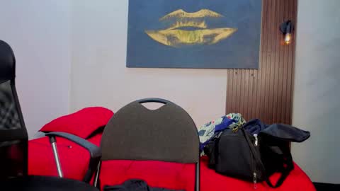 Snapshot of dylanguss chatting on October 9, 2025, 11:52 am dylanguss online show from October 9, 2025, 11:52 am