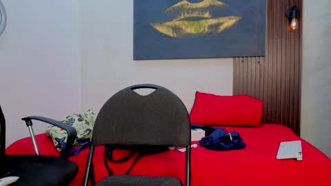 Snapshot of dylanguss chatting on October 12, 2025, 11:53 am dylanguss online show from October 12, 2025, 11:53 am