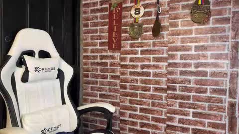 Dylangusss online show from February 10, 2026, 6:06 am