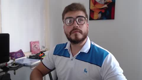 Snapshot of dylanhot10 chatting on January 17, 2025, 7:49 pm dylanhot10 online show from January 17, 2025, 7:49 pm