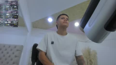Snapshot of dylanroyce_ chatting on May 9, 2026, 12:54 pm dylanroyce_ online show from May 9, 2026, 12:54 pm