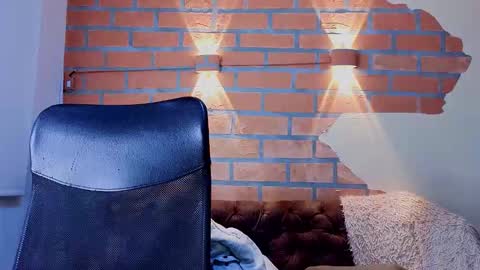 D Y L A N online show from March 16, 2026, 2:39 am