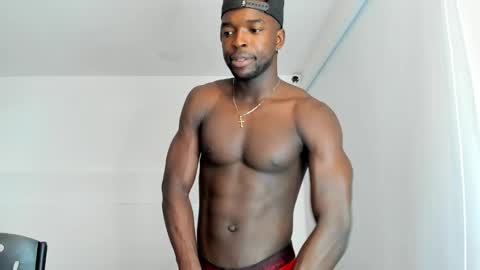 Snapshot of dylantaylor_1 chatting on January 30, 2025, 4:06 am Dylan Taylor online show from January 30, 2025, 4:06 am