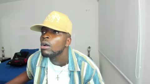 Snapshot of dylantaylor_1 chatting on February 9, 2025, 10:09 am Dylan Taylor online show from February 9, 2025, 10:09 am