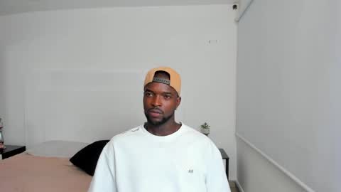 Snapshot of dylantaylor_1 chatting on March 3, 2025, 3:30 am Dylan Taylor online show from March 3, 2025, 3:30 am