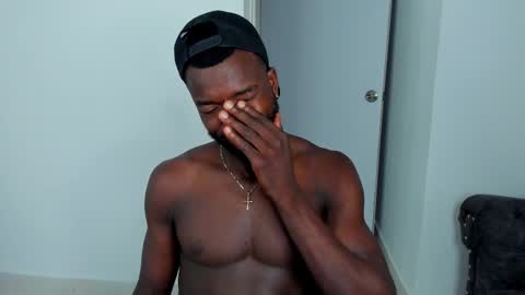 Snapshot of dylantaylor_1 chatting on September 13, 2025, 4:34 am Dylan Taylor online show from September 13, 2025, 4:34 am