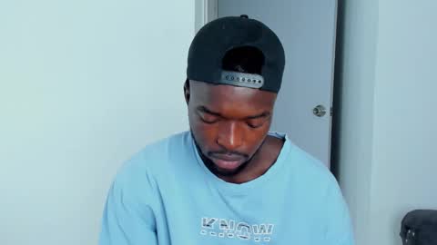 Snapshot of dylantaylor_1 chatting on October 30, 2025, 4:36 am Dylan Taylor online show from October 30, 2025, 4:36 am