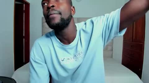 Snapshot of dylantaylor_1 chatting on November 14, 2025, 12:37 pm Dylan Taylor online show from November 14, 2025, 12:37 pm