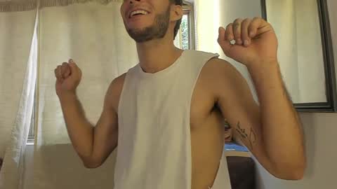 Snapshot of dylanxfun chatting on December 6, 2024, 2:49 pm dylanxfun online show from December 6, 2024, 2:49 pm