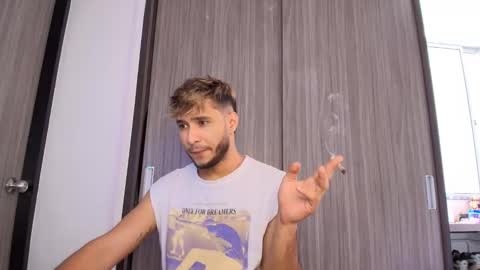 Snapshot of dylanxfun chatting on October 17, 2025, 9:17 pm dylanxfun online show from October 17, 2025, 9:17 pm