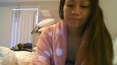 dylene1986 online show from June 20, 2026, 2:14 am