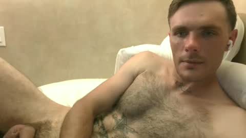 Snapshot of dylp400 chatting on December 28, 2024, 11:41 am dylp400 online show from December 28, 2024, 11:41 am