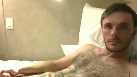 Snapshot of dylp400 chatting on January 7, 2025, 12:45 am dylp400 online show from January 7, 2025, 12:45 am