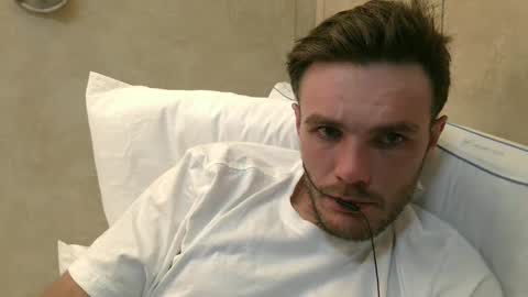 Snapshot of dylp400 chatting on January 8, 2025, 2:35 am dylp400 online show from January 8, 2025, 2:35 am