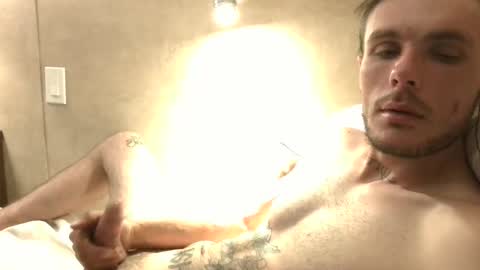 Snapshot of dylp400 chatting on January 18, 2025, 2:23 pm dylp400 online show from January 18, 2025, 2:23 pm