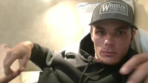 Snapshot of dylp400 chatting on February 11, 2025, 2:57 am dylp400 online show from February 11, 2025, 2:57 am