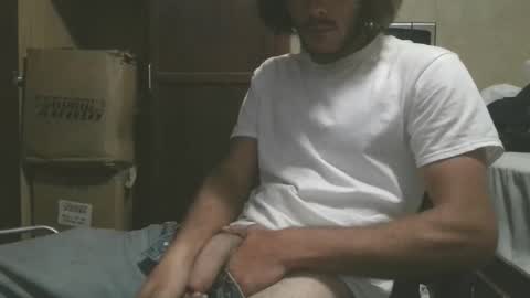 Snapshot of dylp400 chatting on November 12, 2025, 4:24 am dylp400 online show from November 12, 2025, 4:24 am