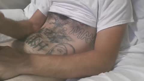 Snapshot of dylp400 chatting on November 21, 2025, 1:54 pm dylp400 online show from November 21, 2025, 1:54 pm