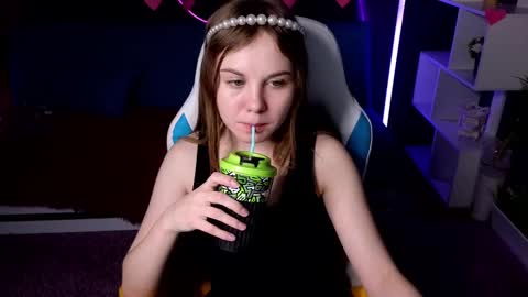 Snapshot of dyna_bae chatting on February 16, 2025, 11:16 am Dyna online show from February 16, 2025, 11:16 am